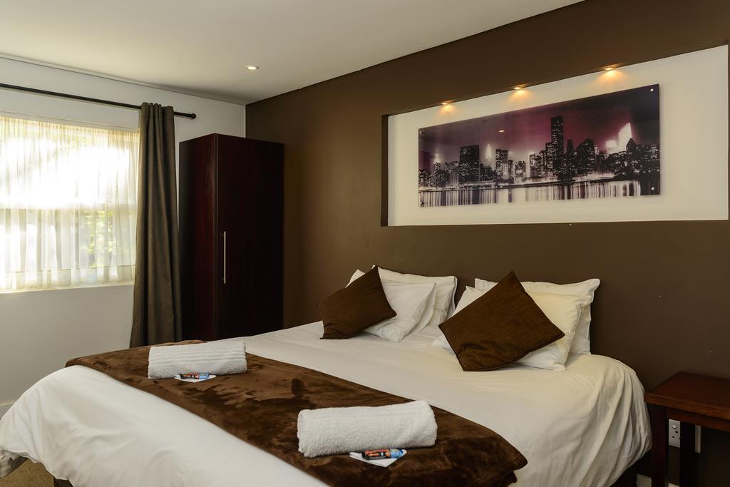 Biggy Best Boutique Hotel & Self Catering Cottages Howick Quarto foto